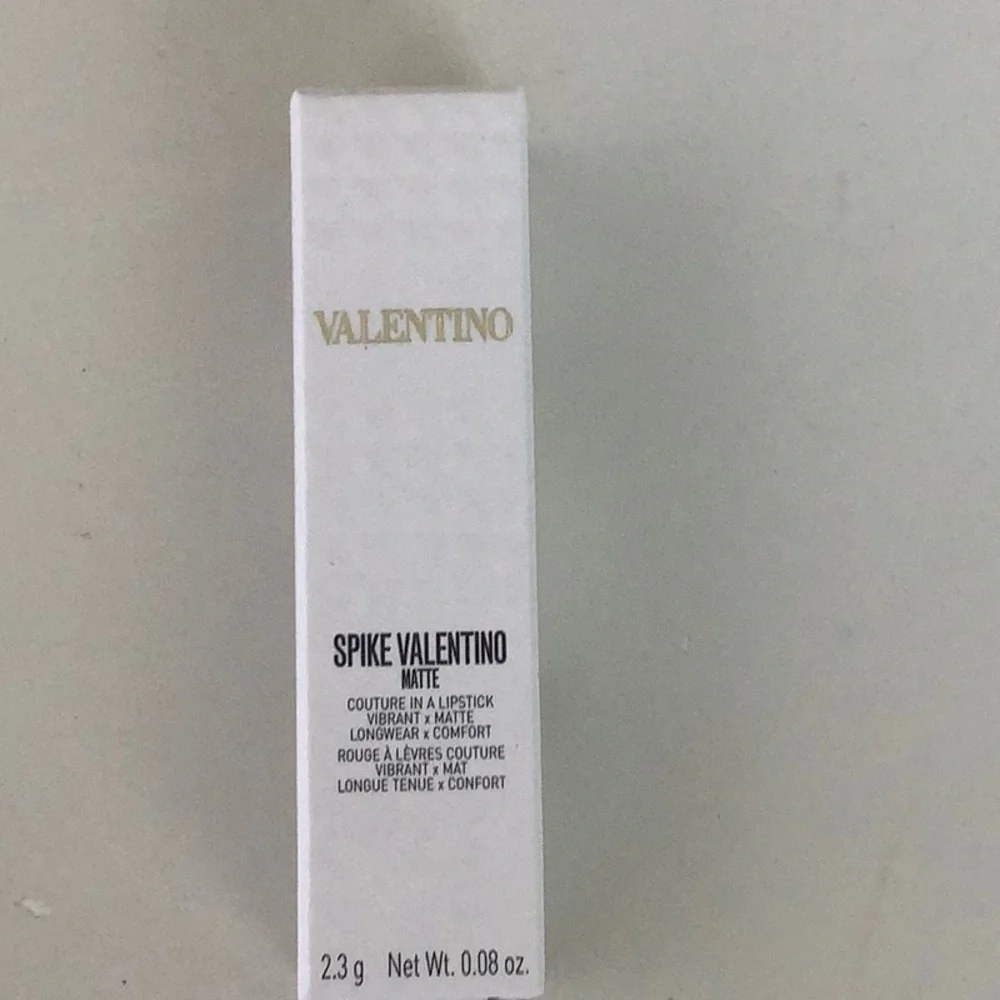 SPIKE VALENTINO BUTTERY MATTE LIP COLOR